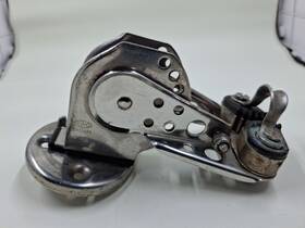 Clamcleat R195 Wro 1 1/2 Inch Stainless Steel Turning Block With Sea Sense Clam Cleat