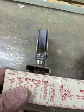 Cleveco Kr-20 Genoa Lead Cars Kr 20 1-1/4 Inch T Track Stand Up Pin Lock. 2-1/4