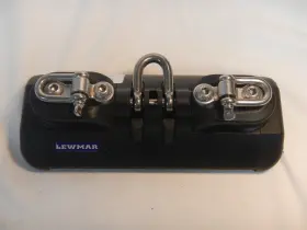 291223308 Lewmar Mainsheet Car Tb - Size 2 With Shackle Single Control Sheaves And Beck