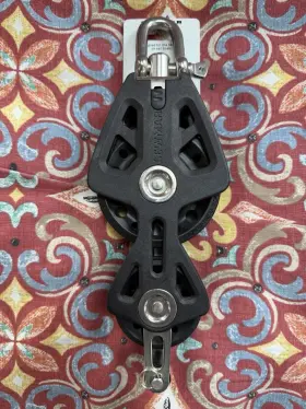 29929034bk Lewmar 90mm Fiddle Block With Becket
