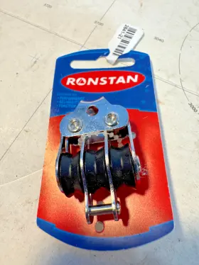 Rf15302 Ronstan 15302 Series 15 Ball Bearing Triple Block With Loop Top