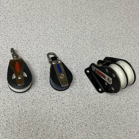 Ronstan Rf1349 Lot Of 3 Sail Boat Pulleys - 2 Single Swivel 1 Double Rope Line Cable