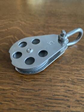 Schaefer 2&quot Single Wire Block Stainless 2 Inch Alloy Shieve 3/16 Used
