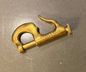 B513 Swedish Brass Piston Jib Sail Hank #3 Knock-on 74mm B513 Swedish Brass Piston Jib Sail Hank #3 Knock-on 74mm