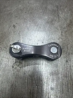 Ty1405 Tylaska Marine And Aerospace H5 Machined Aluminum Halyard Shackles