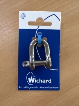 Wichard 768536014037 1/4 Inch Captive D Shackle #1403 Stainless Steel Marine Hardware