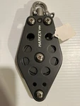 Harken Big Boat Series Single Block With Swivel Shackle And Becket - New Pulley. Price: $175.00.